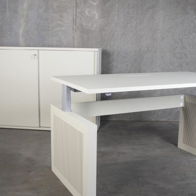 RH TABLE & RH Storage